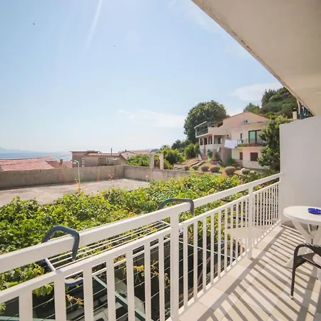 Apartment By The Sea Brist, Makarska - 18096 *
