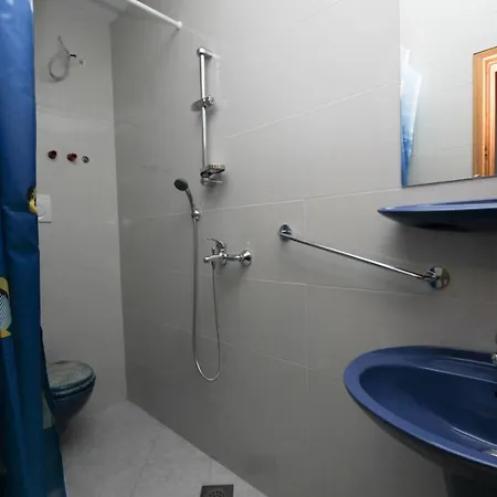By The Sea Brist, Makarska - 18096 Apartment Brist